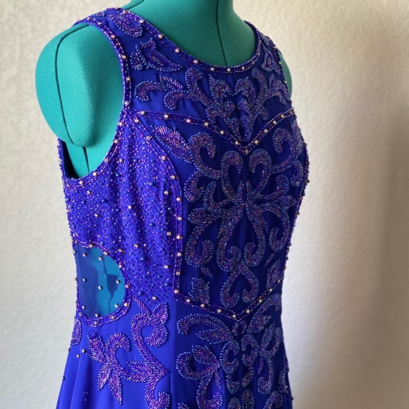 Beautiful  blue beaded Prom  formal dress sz M - Picture 5 of 7